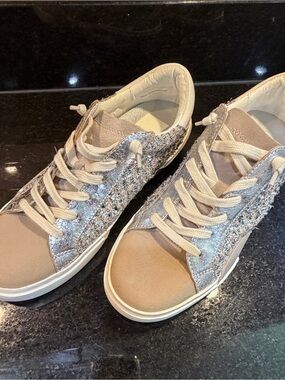 Dolce Vita Zina Sneakers Size 8 Dark Silver Multi Woven